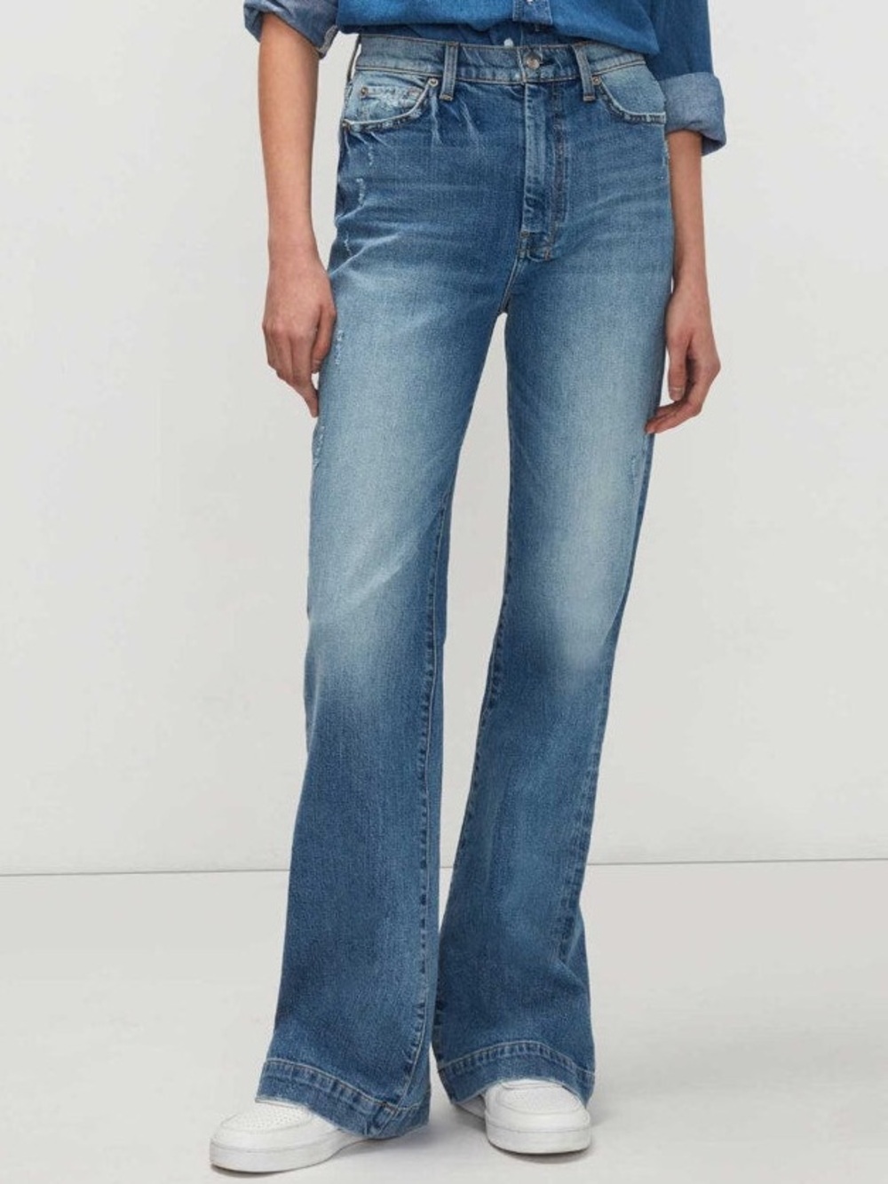 7 For All Mankind Ultra High Rise Dojo Flare Jeans Medium Dark Wash 30